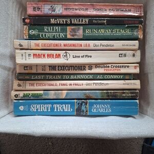 Vintage Western Paperbacks 10 Books -Bundle #7